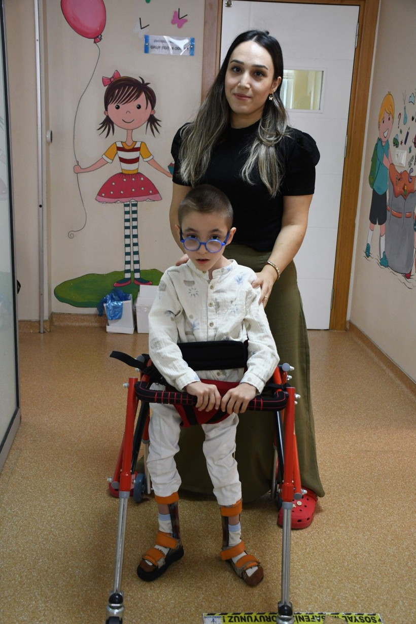 Mesleğini bıraktı, kendini oğluna adadı - Resim: 10