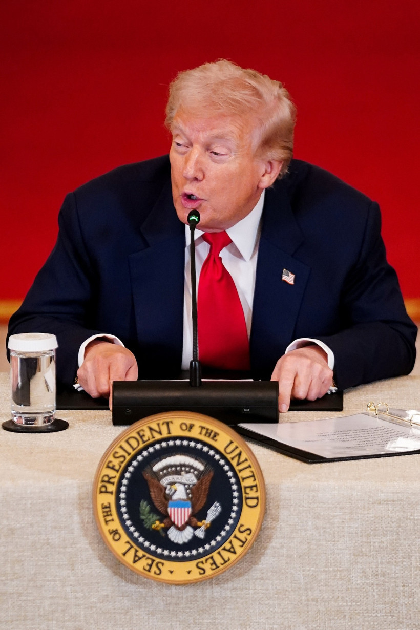 Trump'tan gazeteciye, "Ne kadar salakça bir soru bu" çıkışı - Resim : 1