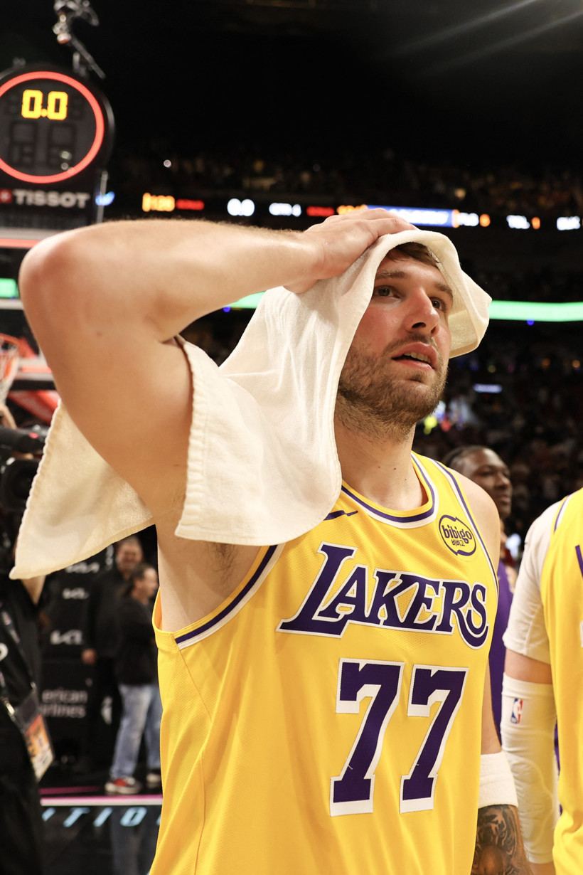 Doncic'ten Miami'de tarihi gece: 60 sayıyla rekor kırdı! - Resim : 1