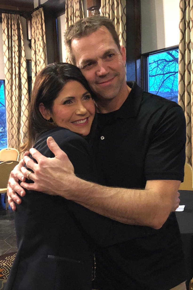 Eski bakanın kocasının fetiş fotoğrafları tartışma yarattı: Barbie fantezisi yapmış - Resim : 1