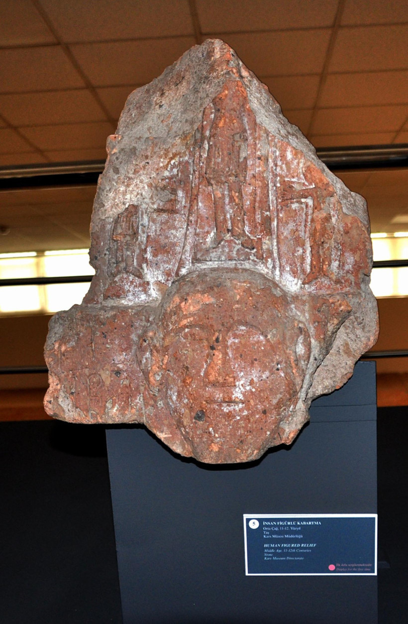 Hz. İsa'nın olduğu değerlendirilen figür ilk kez sergide - Resim : 1