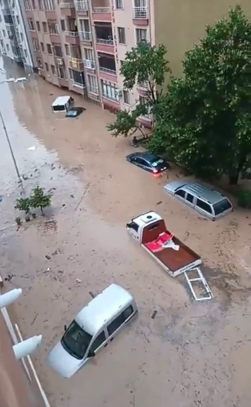 Kastamonu'yu sel vurdu - Resim : 1