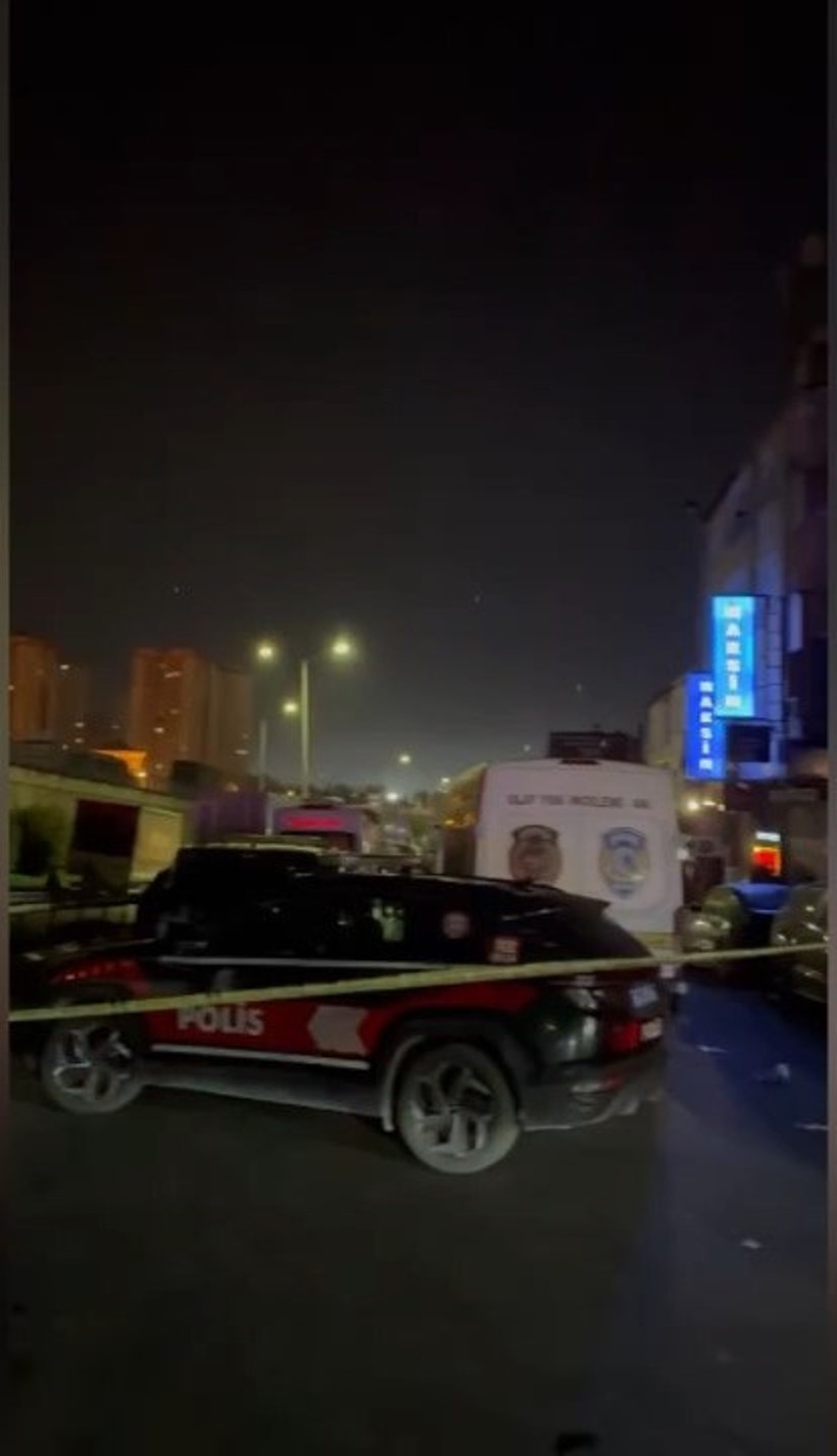 Küçükçekmece'de eğlence mekanında silahlı saldırı. Polis memuru Kubilay Çınar öldü - Resim : 2