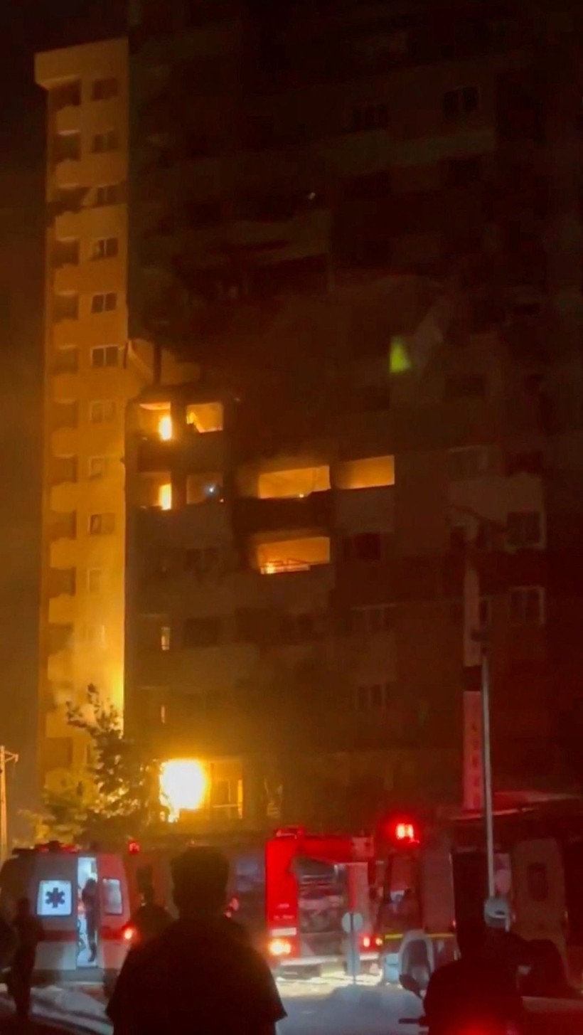 İsrail'in saldırısı sonrasında İran'dan ilk görüntüler geldi - Resim: 3