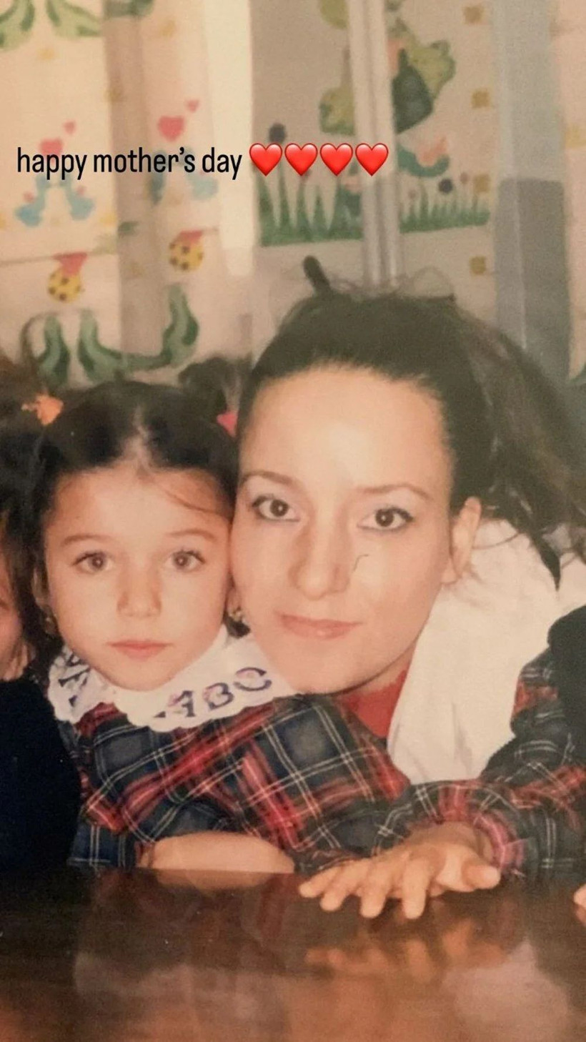 Ünlüler annelerini unutmadı: İşte o duygusal paylaşımlar - Resim: 3