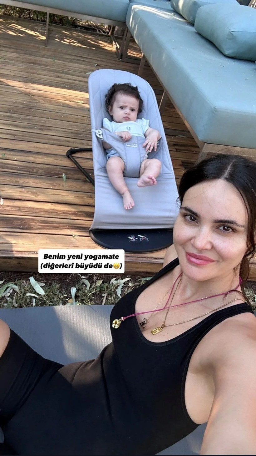 Zeynep Demirel’in yeni yoga arkadaşı 5 aylık kızı oldu - Resim : 1