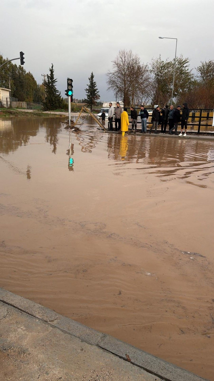 Bir şehir su altında kaldı - Resim: 12