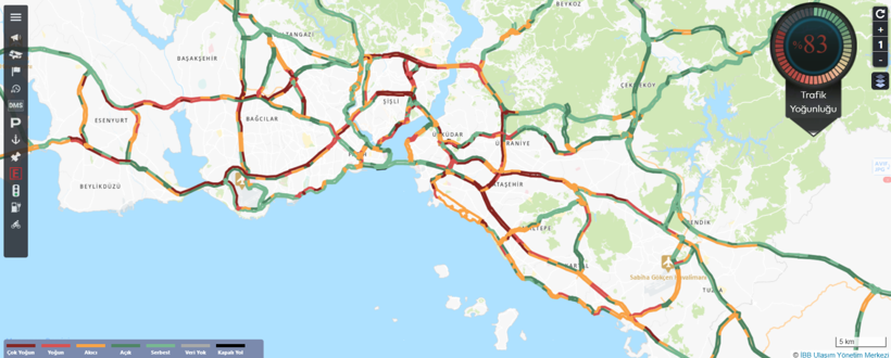 İstanbul’da trafik durma noktasında - Resim : 1