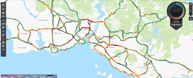İstanbul trafiğinde yağmur yoğunluğu - Resim : 1
