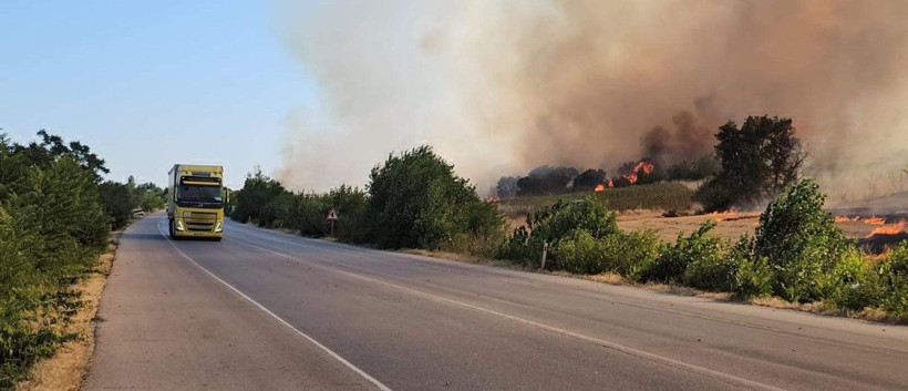 Edirne'de yangın kâbusu: Sınıra giden yol bir süre kapalı kaldı - Resim: 7