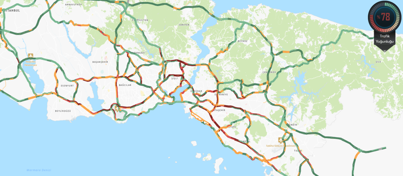 İstanbullunun derdi bitmiyor. Trafik yine kilit - Resim : 1