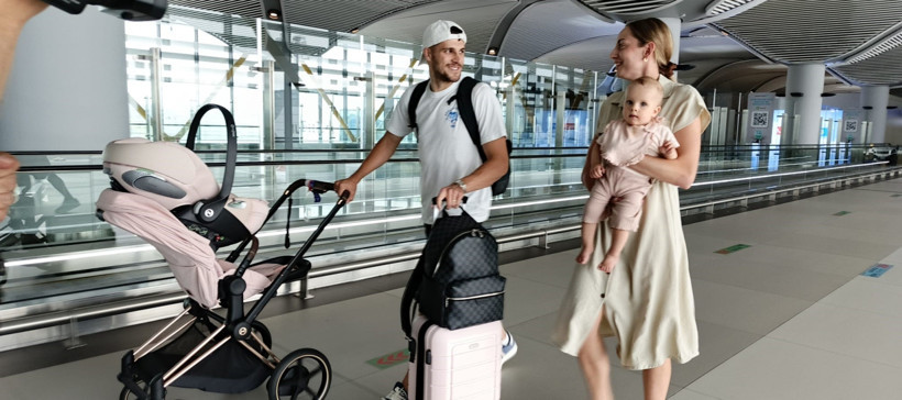 Beşiktaş macerasına krizle başladı: Koşarak uçağa döndü - Resim : 1