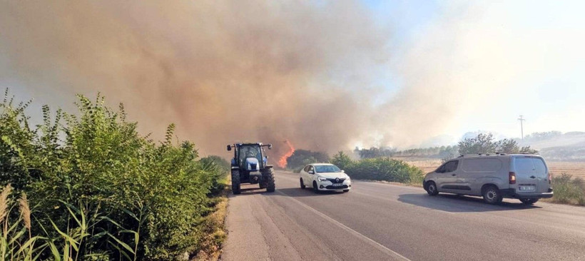 Edirne'de yangın kâbusu: Sınıra giden yol bir süre kapalı kaldı - Resim: 10
