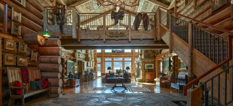 Ünlü iş insanı lüks malikanesini satışa çıkardı - Resim: 1