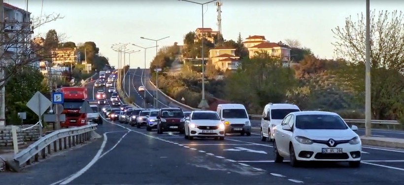 İstanbul-Tekirdağ arasında trafik yoğunluğu - Resim: 5