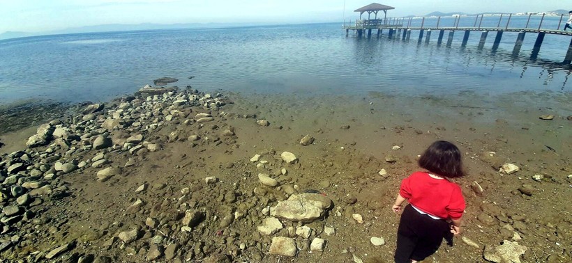 Balıkesir'de deniz çekildi: 'Tedirginiz' - Resim : 1