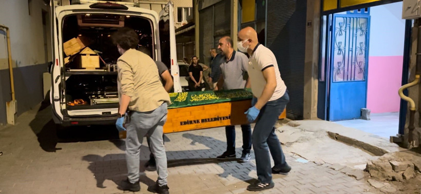 Günlerdir haber alınamıyordu, cesedi çürümüş halde bulundu - Resim : 1