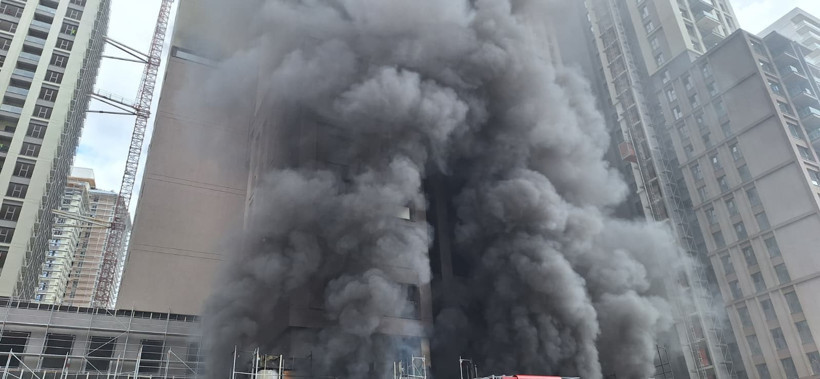 Kadıköy'de 20 katlı rezidansta yangın - Resim : 2