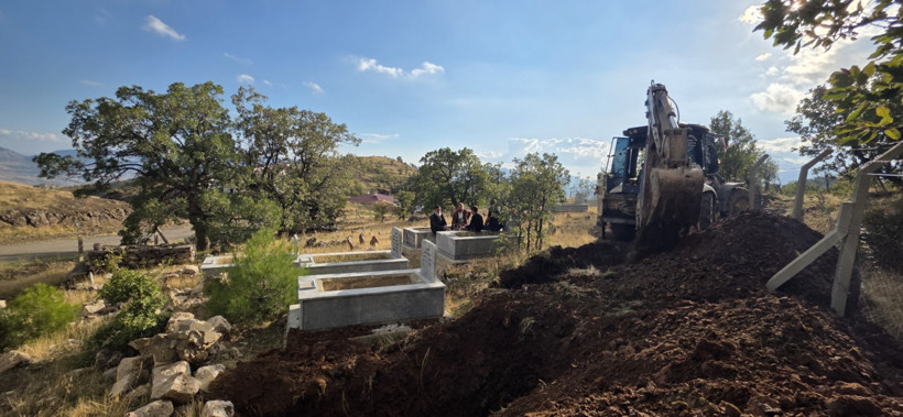 Mezar sahibini öğrenince öldü sandılar gerçek başka çıktı - Resim : 3