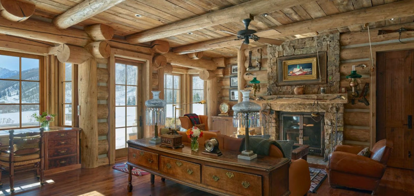 Ünlü iş insanı lüks malikanesini satışa çıkardı - Resim: 4