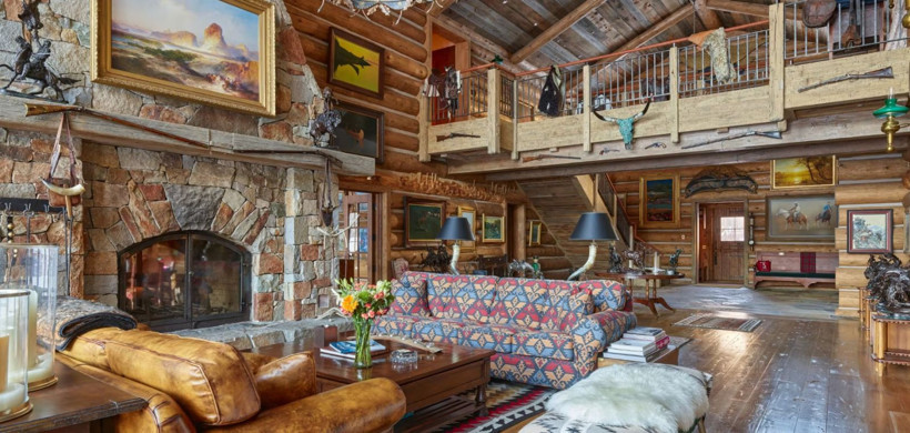 Ünlü iş insanı lüks malikanesini satışa çıkardı - Resim: 2