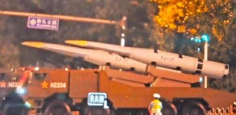 Geçit töreni provalarında görüldüler: Yeni silahları ortaya çıktı - Resim : 2