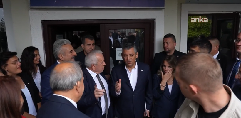 &Ouml;zg&uuml;r &Ouml;zel &ccedil;ok sinirlendi: Sen buradan git, gelme buraya - Resim : 4
