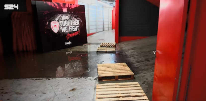 Maça dakikalar kala şok: Olympiakos-Fenerbahçe Beko maçı ertelendi - Resim : 1