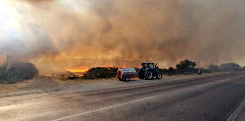 Edirne'de yangın kâbusu: Sınıra giden yol bir süre kapalı kaldı - Resim: 6