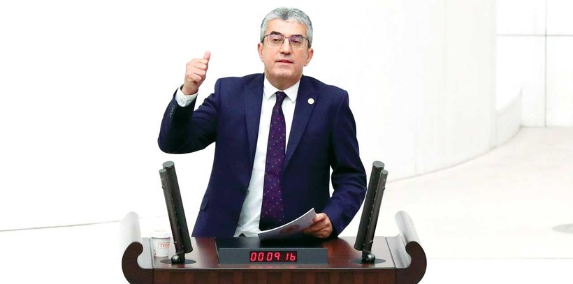 Deprem konutları bu yıl da yetişmez - Resim : 1