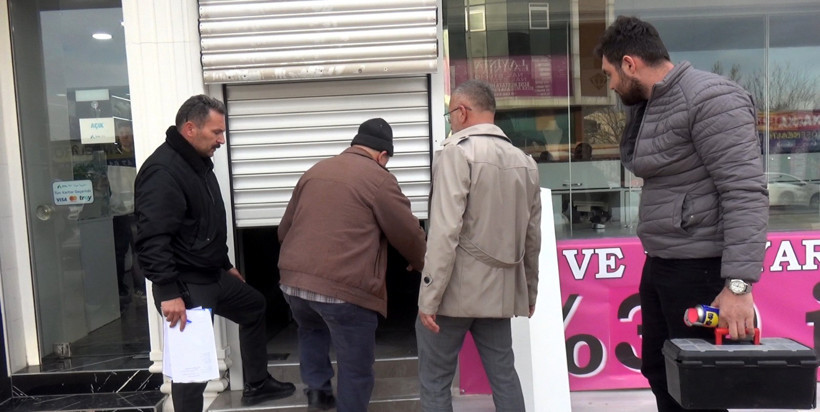 Kuyumcu cenaze bahanesiyle sırra kadem bastı: 50 milyonluk vurgun! - Resim : 1