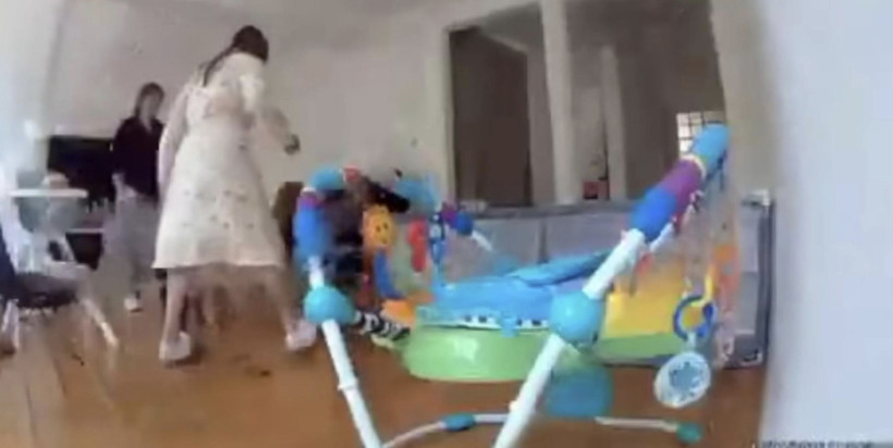 Güzellik kraliçesi, bebeğinin önünde kayınvalidesi tarafından öldürüldü - Resim : 1