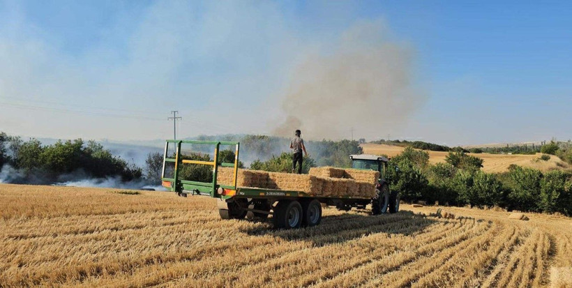 Edirne'de yangın kâbusu: Sınıra giden yol bir süre kapalı kaldı - Resim: 18