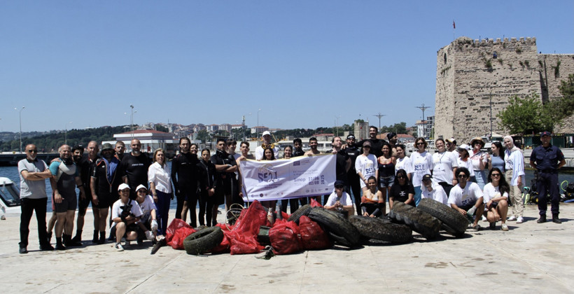 Pazar yeri değil, denizin dibi! Merdiven, korniş, kamyon lastiği ne ararsan var - Resim : 3