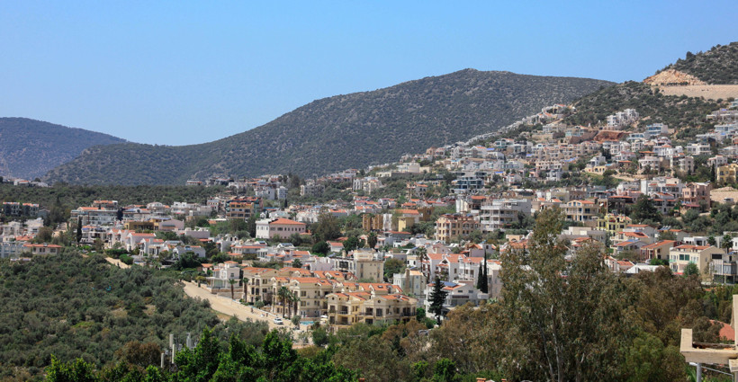 Kaş'ta kaçak yapı yıkım ihalesi 9'uncu kez iptal edildi - Resim : 3