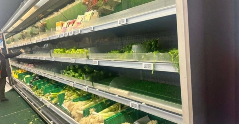 Midilli Adası'nda şap krizi: Marketler boşaldı - Resim : 3
