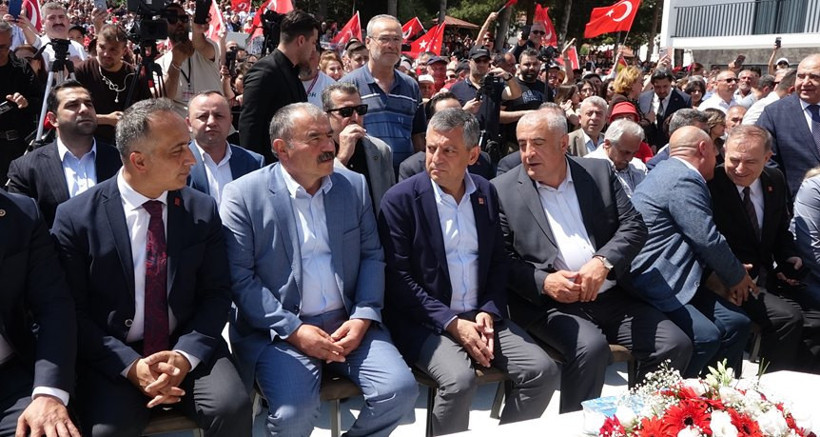 Özgür Özel: Gerekirse bu başı vereceğim ama baş eğmeyeceğim - Resim : 1