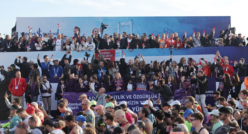 47. İstanbul Maratonu başladı: 126 ülkeden 41 bin koşucu! - Resim : 1