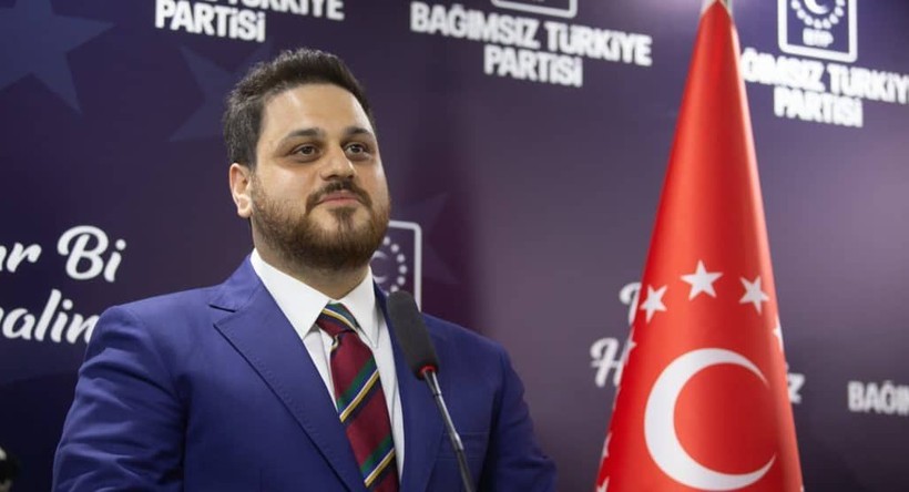 Siyasilerden Özel'e saldırı tepkileri: Tesadüf diyenin aklına şaşarım - Resim: 10