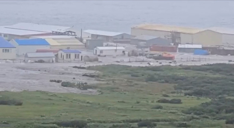 8,8'lik depremde kimse ölmedi, binalar ayakta kaldı: Onların kader planında ölmek yokmuş - Resim : 1