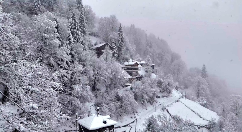 Karadeniz beyaz örtüyle kaplandı - Resim: 2