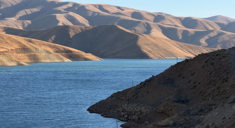 Hakkari’de kuraklık alarmı: Dilimli Barajı’nda su seviyesi 10 metre düştü - Resim : 1