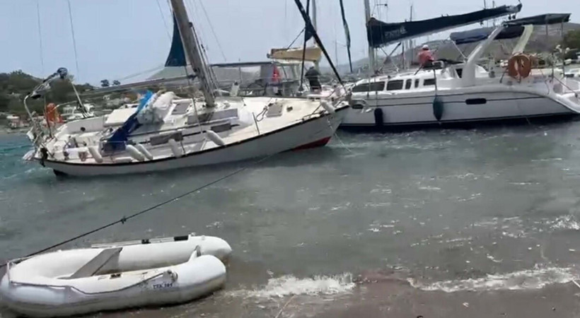 Meteoroloji üst üste uyarmıştı: Tekneler karaya oturdu - Resim : 3