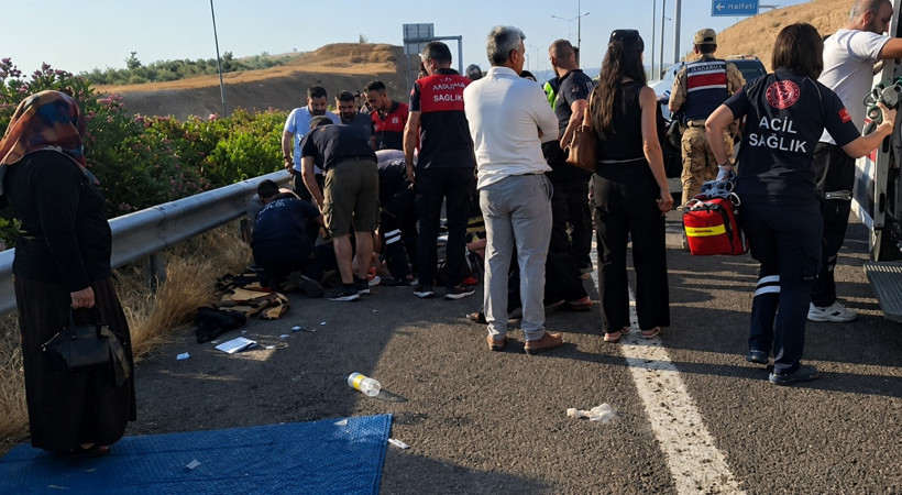 Şanlıurfa'da feci kaza: 2 ölü, 9 yaralı - Resim : 1