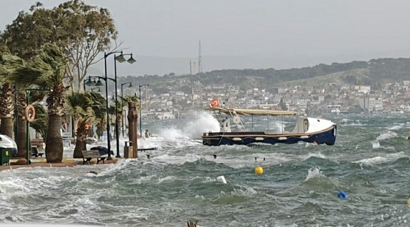 Deniz, sokaklarla buluştu - Resim: 1