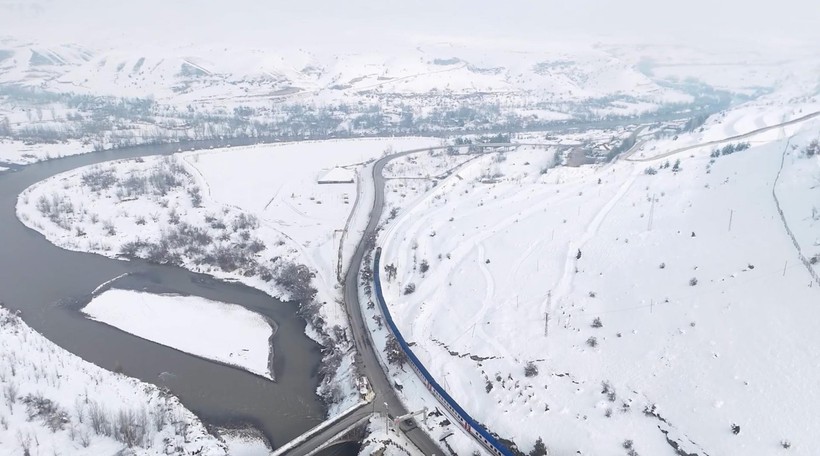 Beyaz örtü altında büyüleyici yolculuk! Doğu Ekspresi’nin Erzincan rotası nefes kesti - Resim : 3