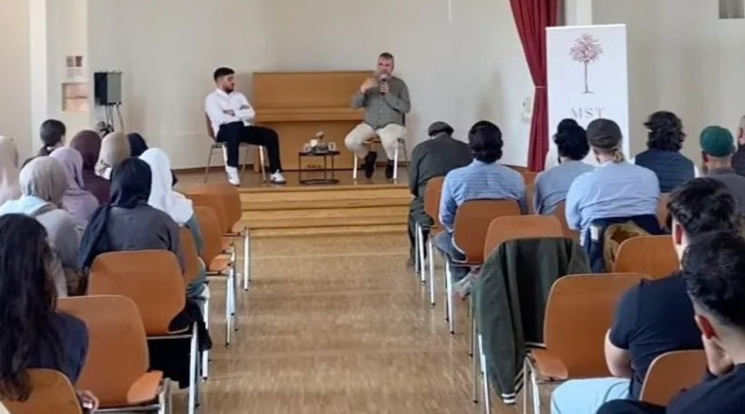 Üniversite amfisindeki haremlik-selamlık eğitim ülkeyi karıştırdı - Resim : 1