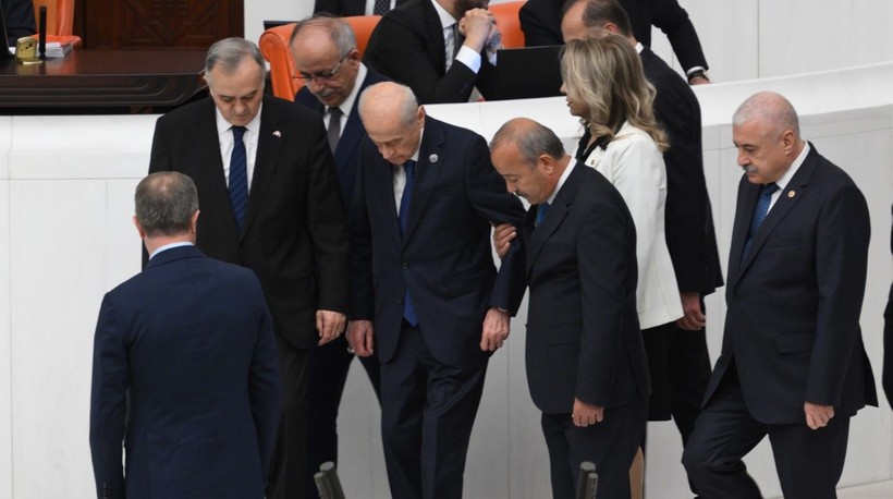 MHP lideri Bahçeli, TBMM Başkanı seçimlerinde oy kullandı - Resim: 13