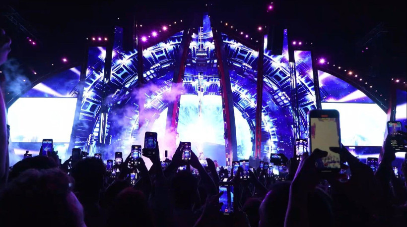 Jennifer Lopez, İstanbul'da konser verdi - Resim: 4