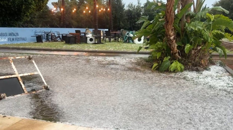 Antalya'da sağanak ve dolu hayatı felç etti - Resim: 13